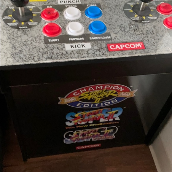 ArcadeUp StreetFighter2 game - Picture 3 of 4